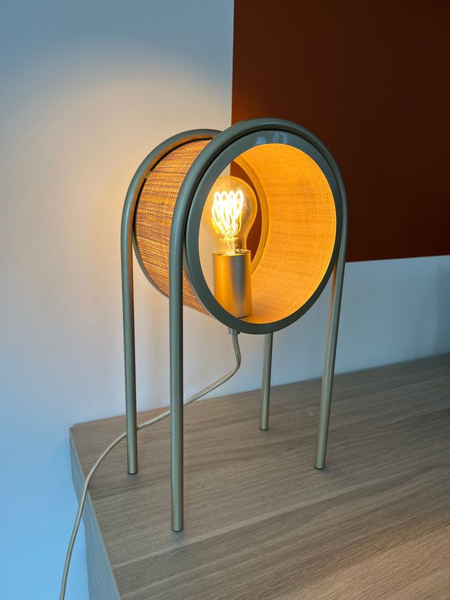 luminaire de table rotin doré Yodéko